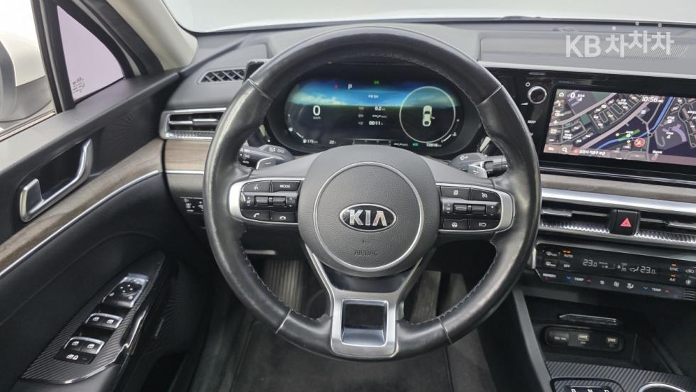 2020 - kia k5