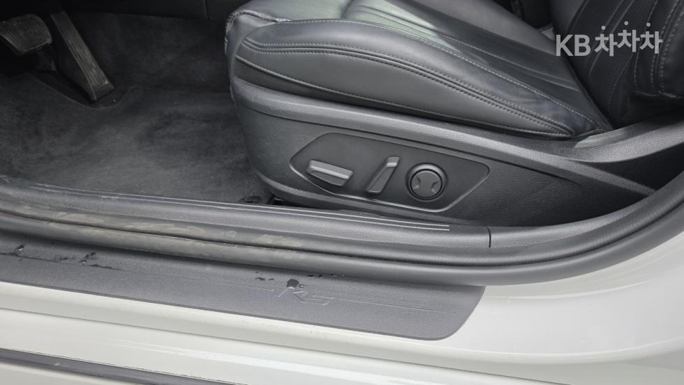 2020 - kia k5
