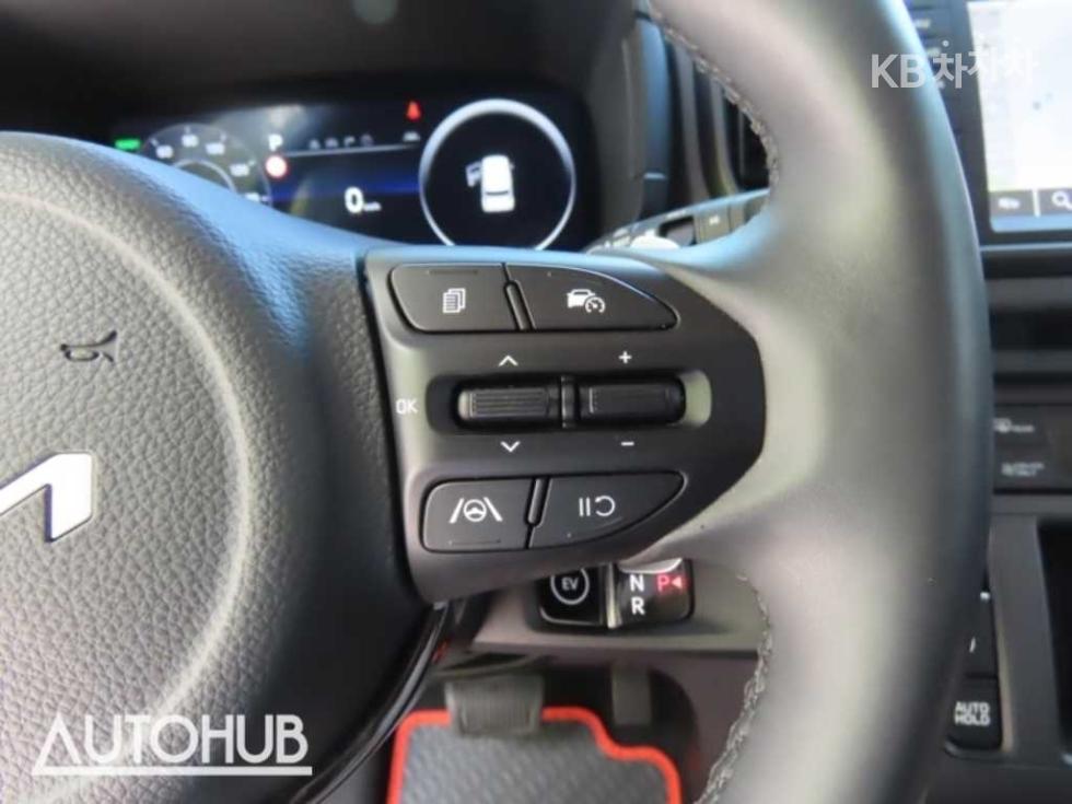 2025 - kia kia