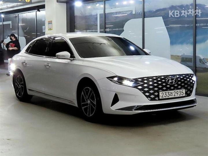 Hyundai Grandeur LPi 3.0 렌터카 — foto 1