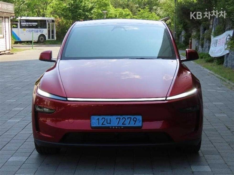 테슬라 Model Y RWD 기본형