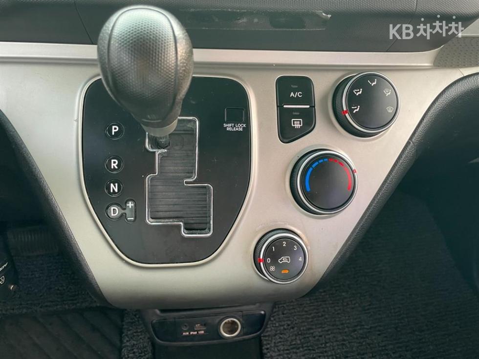 2016 - kia ray-ban