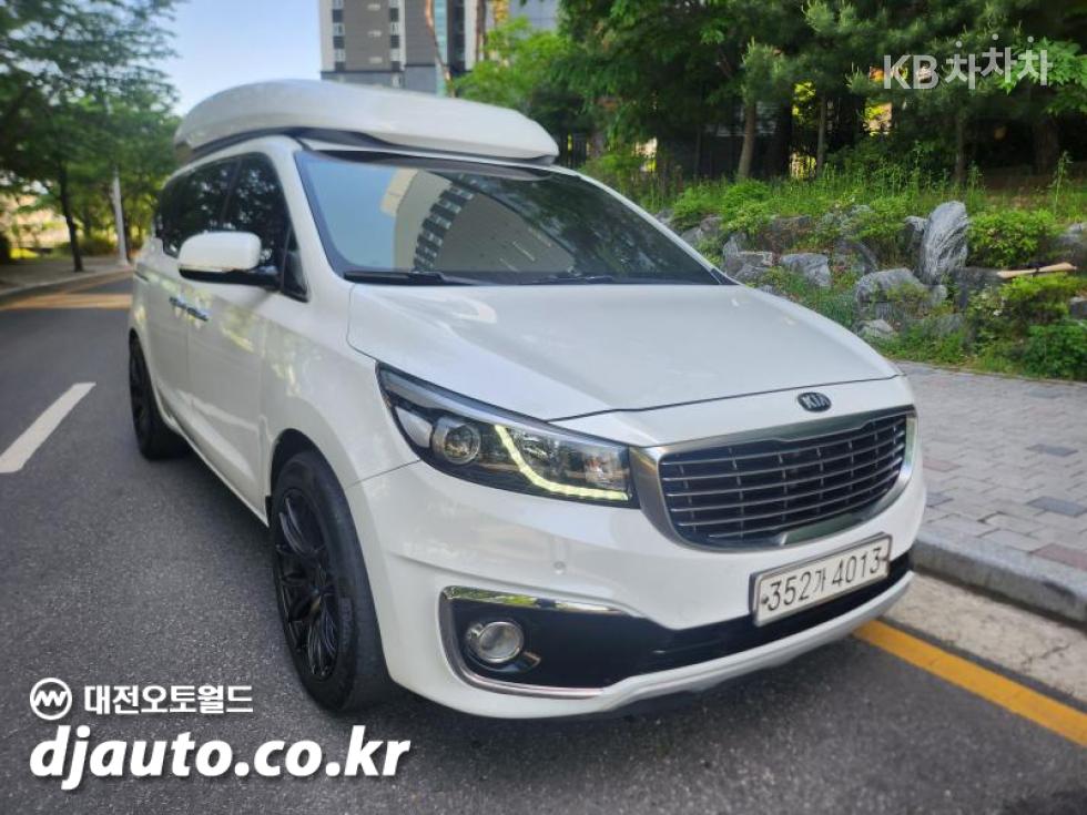 2017 - kia carnival