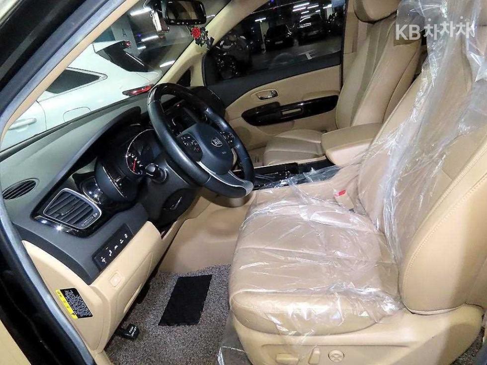2016 - kia carnival