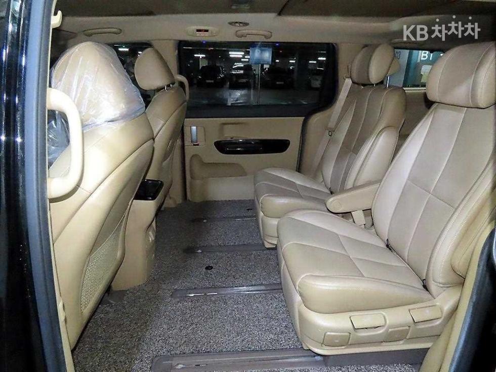 2016 - kia carnival