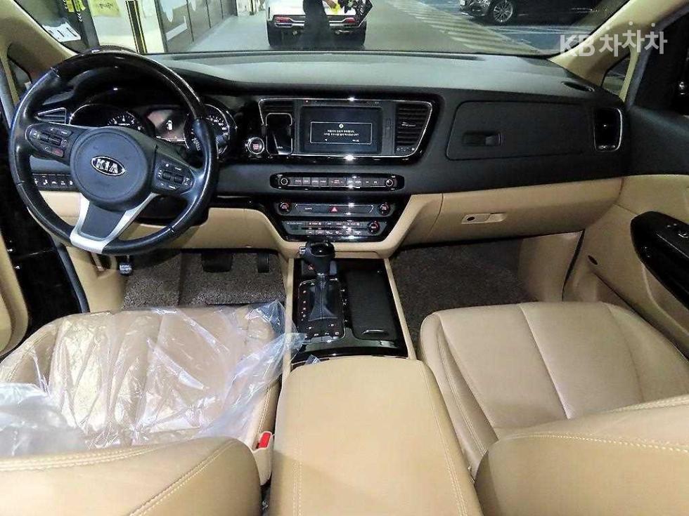 2016 - kia carnival