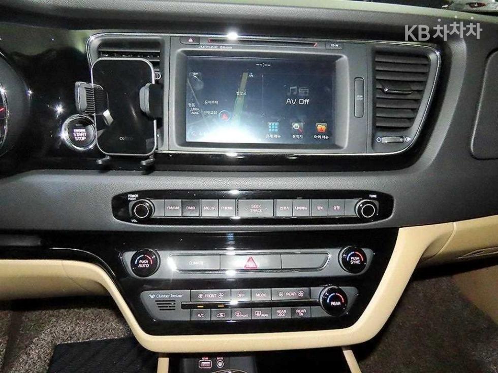 2016 - kia carnival