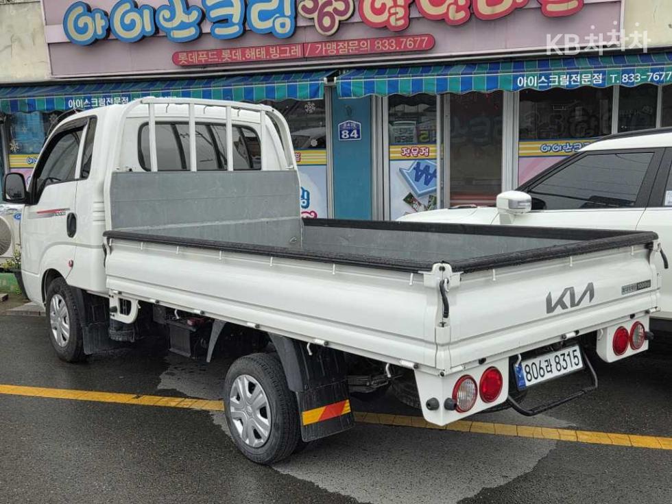 2022 - kia bongo iii