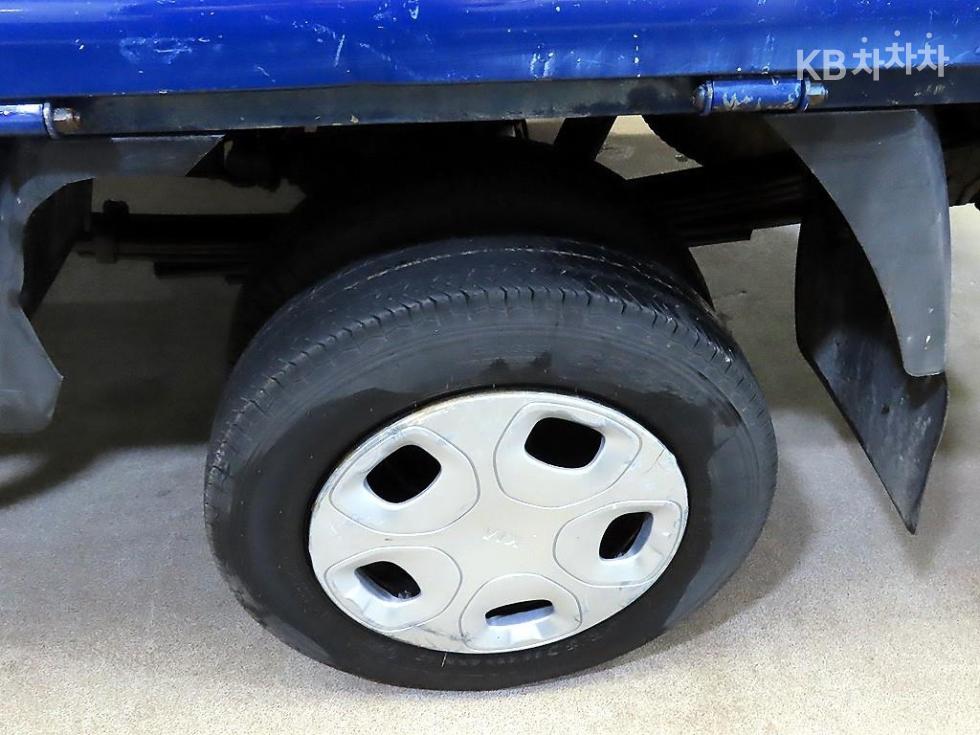 2016 - kia bongo iii