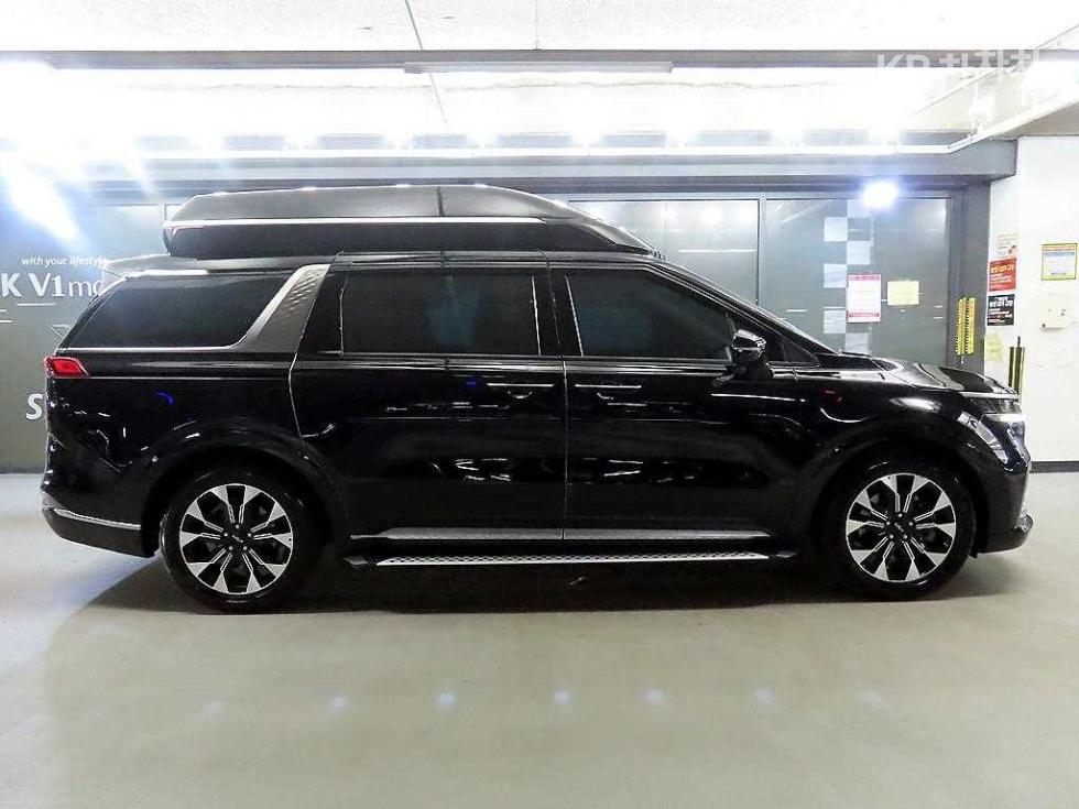 2022 Kia 4 photo