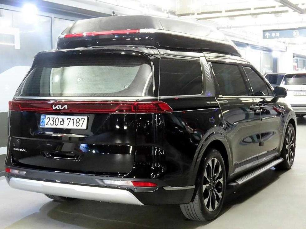 2022 Kia 4 photo