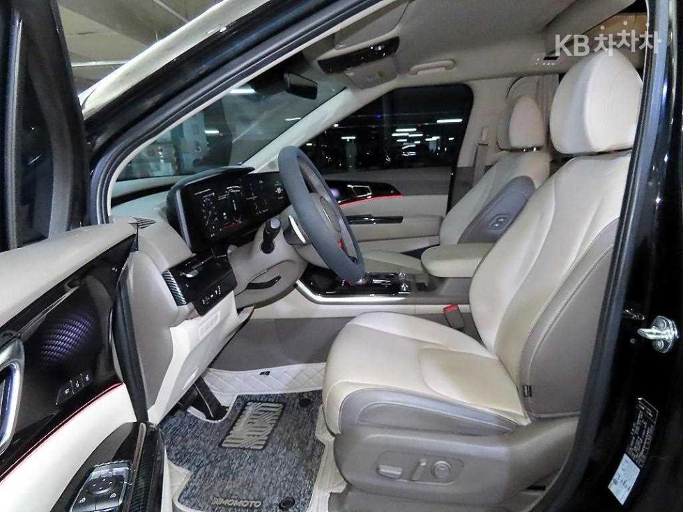 2022 Kia 4 photo