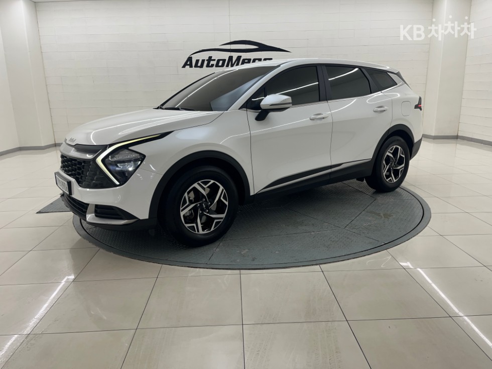 2022 - kia sportage