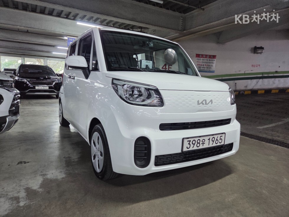 2022 - kia ray