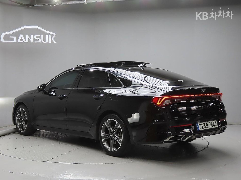 2021 - kia k5