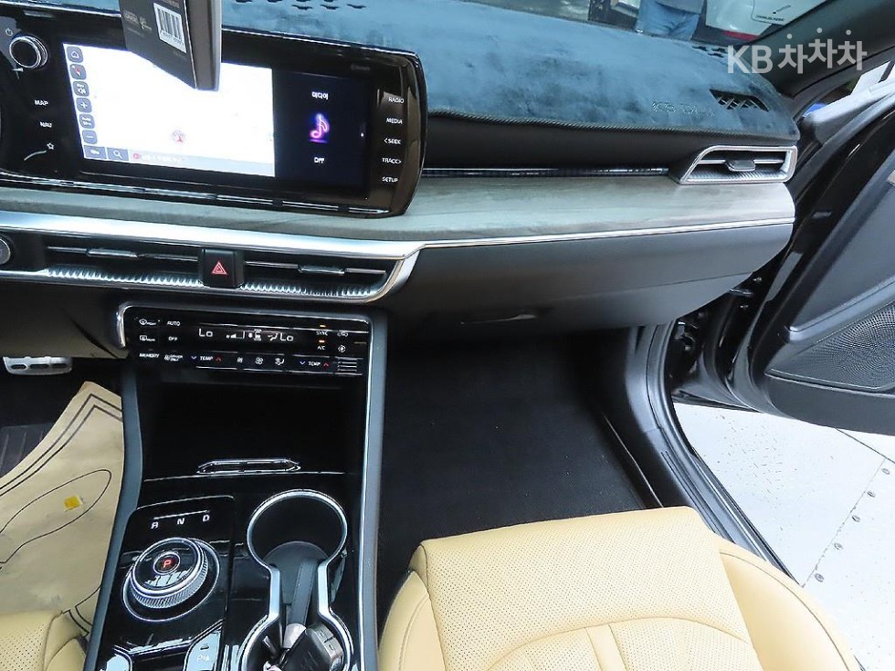 2021 - kia k5
