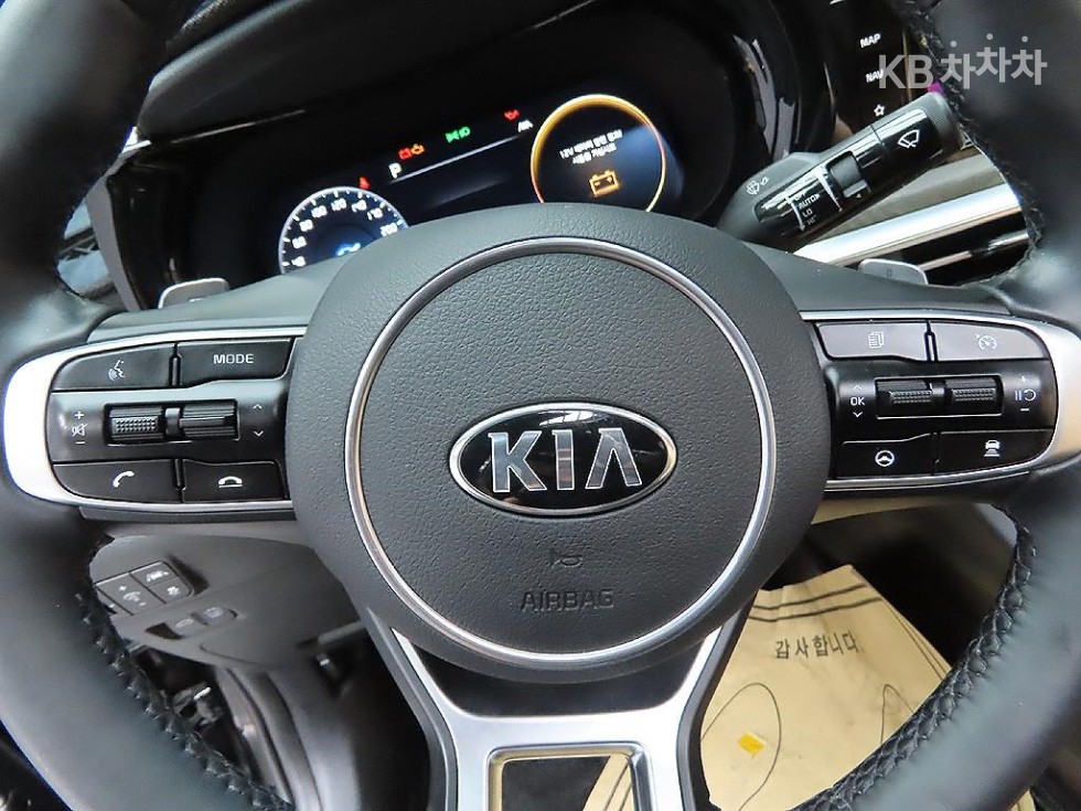 2021 - kia k5