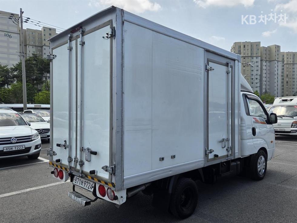 2019 - kia bongo iii