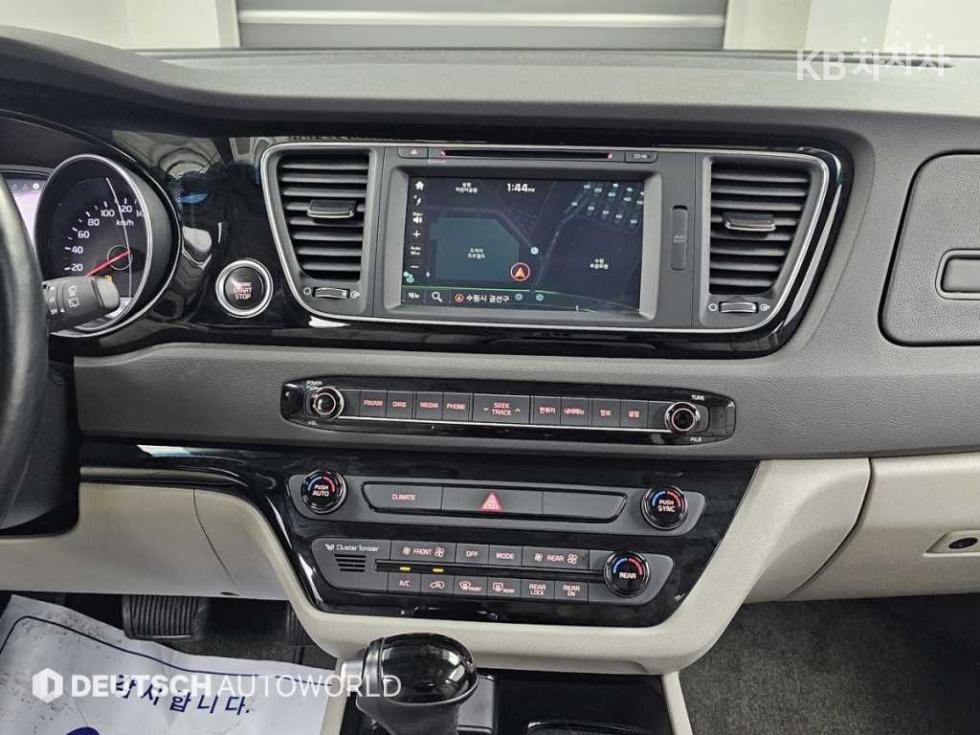 2015 - kia carnival