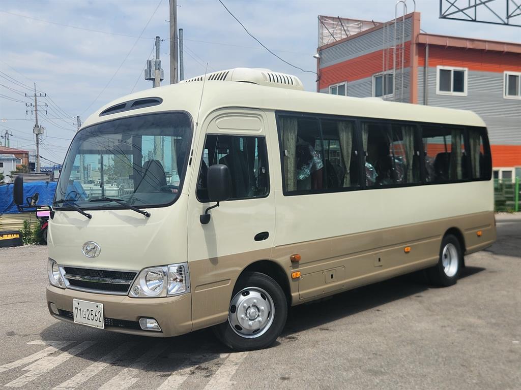 Hyundai County