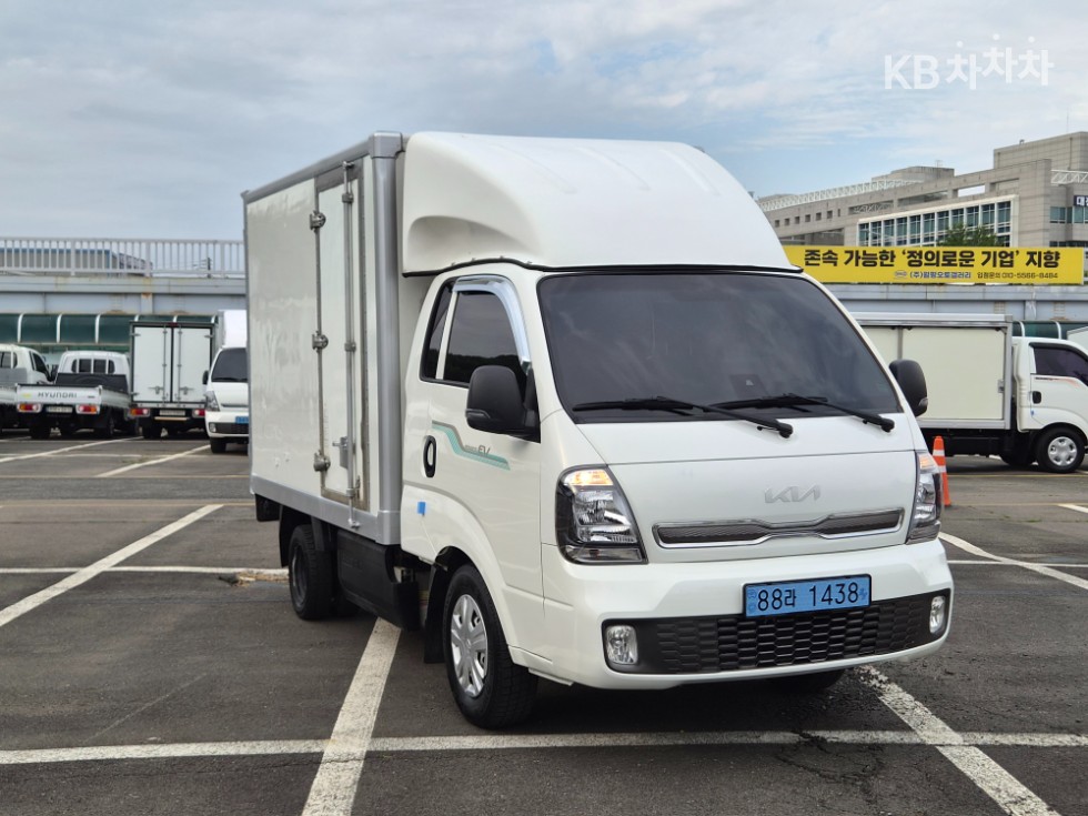2022 - kia bongo iii