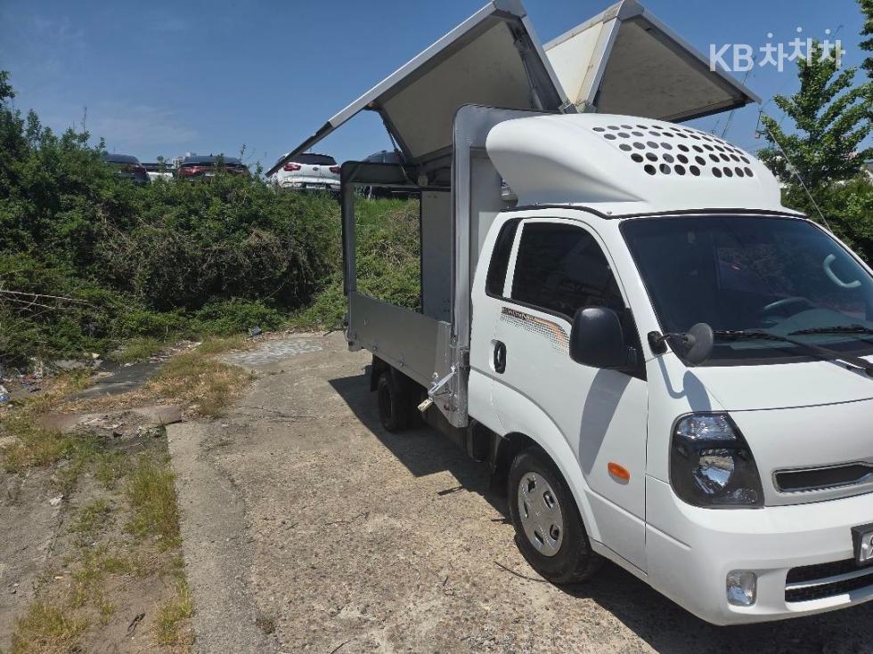 2014 - kia bongo iii