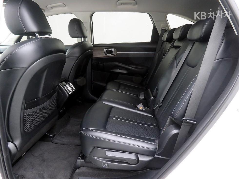 2022 - kia sorento
