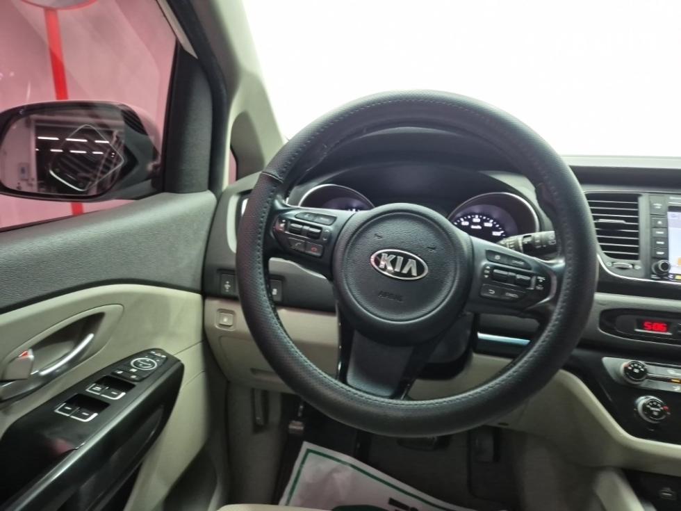 2015 - kia carnival
