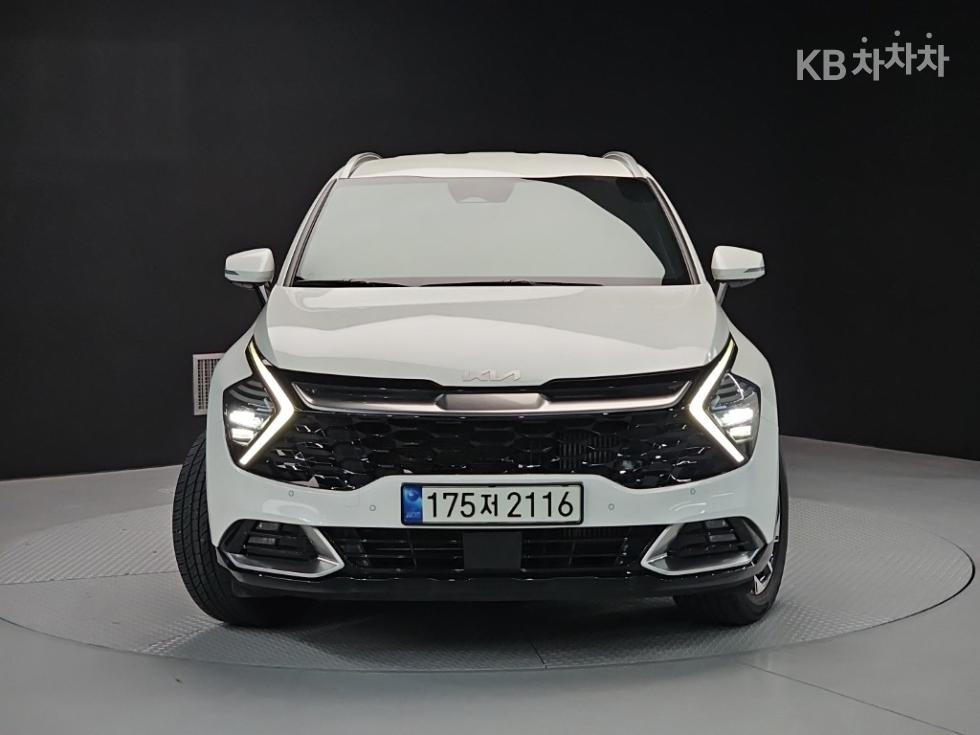 2022 - kia sportage