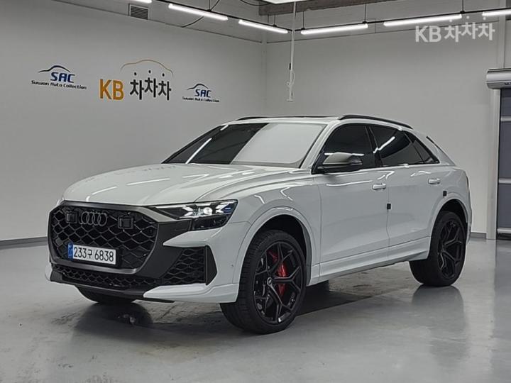 Audi RS Q8 4.0 — foto 1