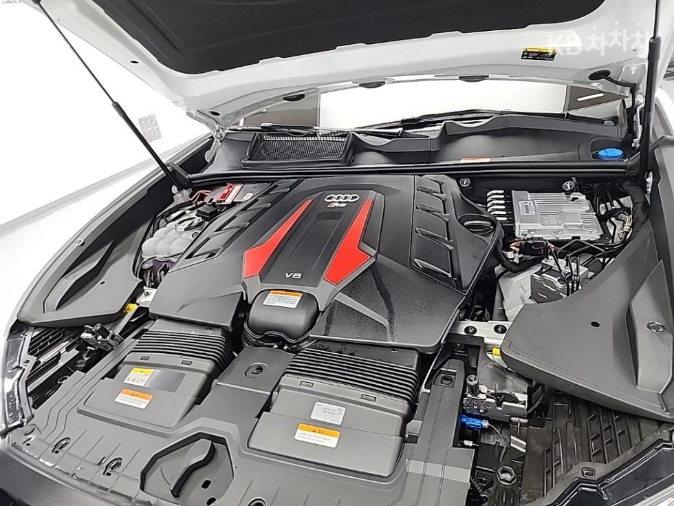 Audi RS Q8 — miniaturë 5