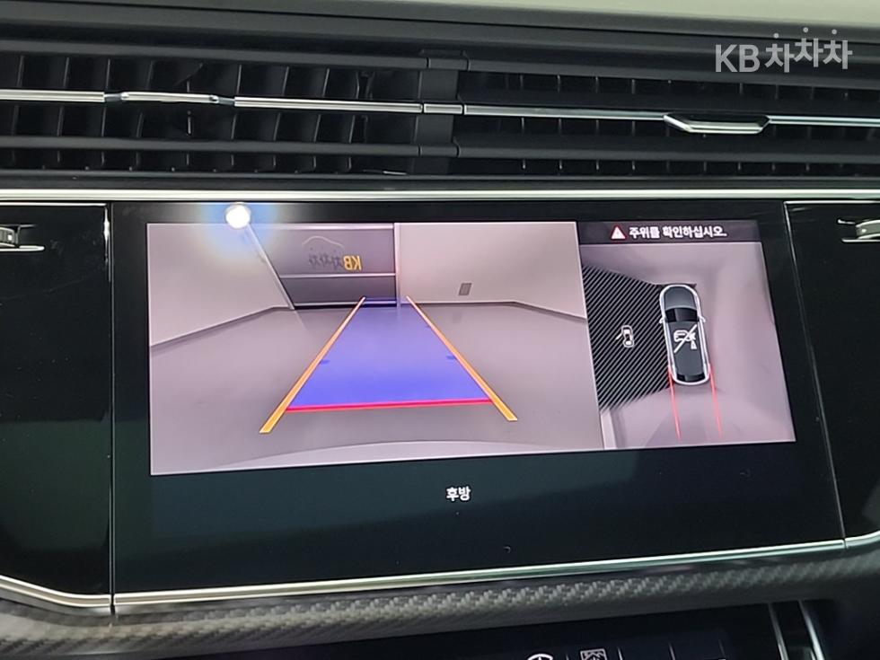 Audi RS Q8 — miniaturë 16