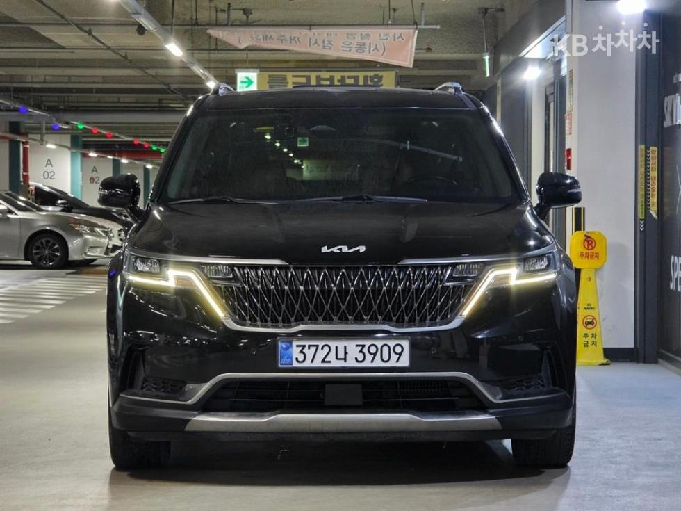 2023 Kia carnival D2.2 9-seater Noblesse
