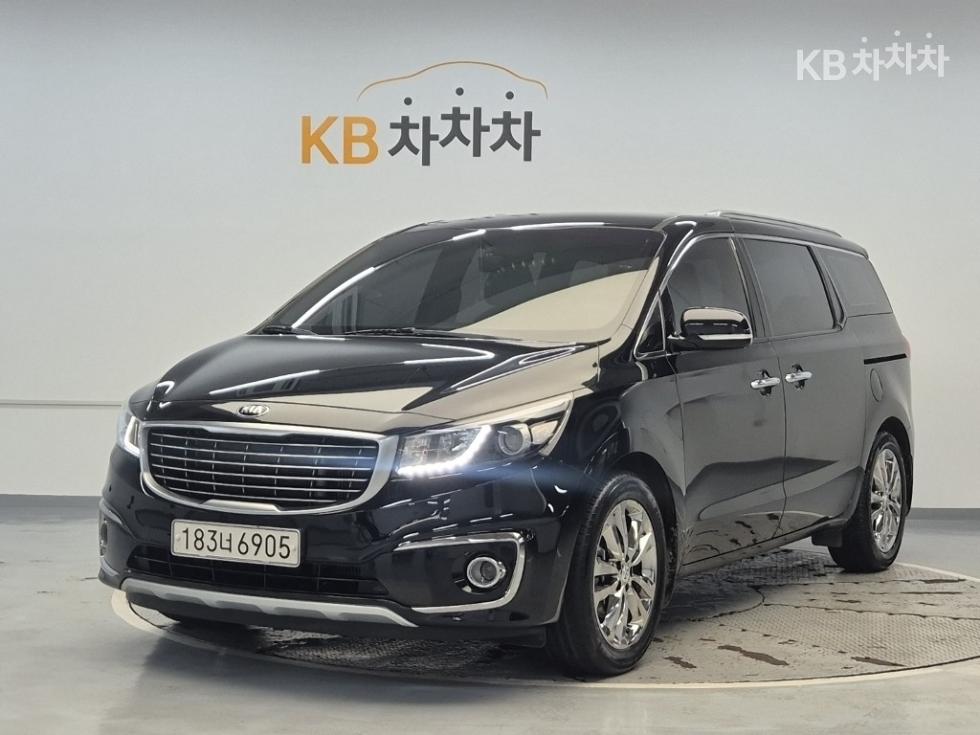 2017 Kia carnival 9-seater 2.2 diesel prestige