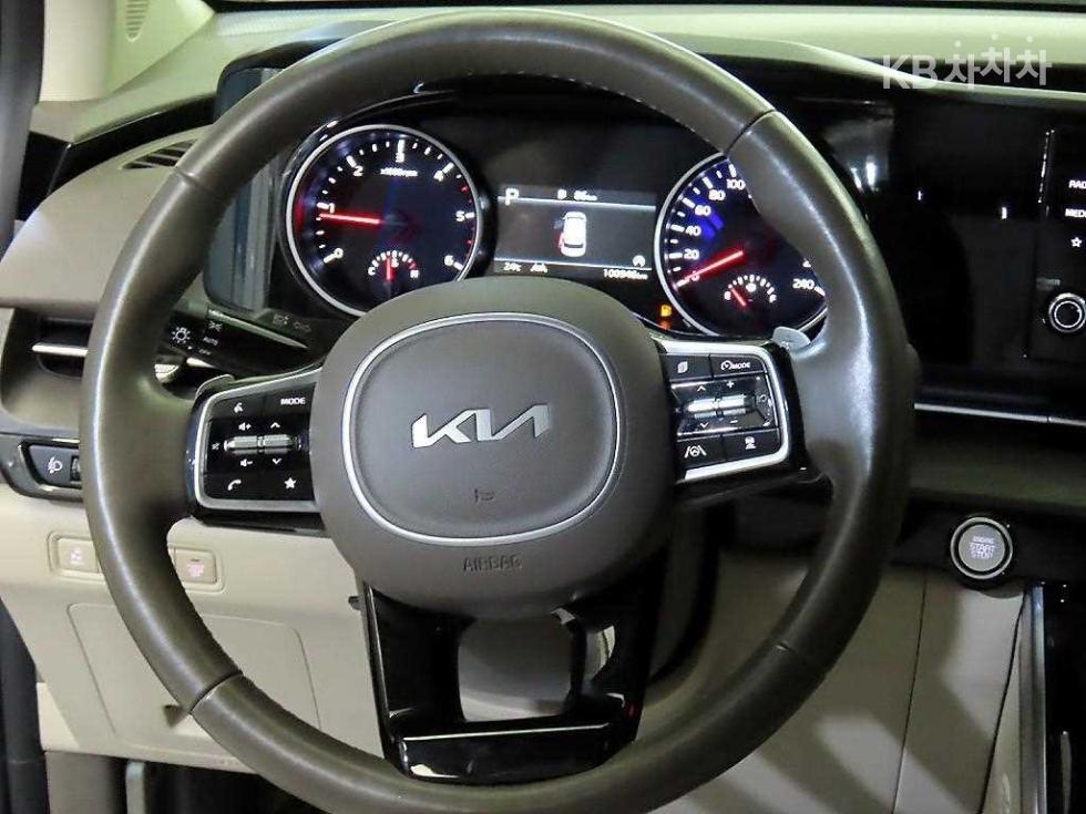2022 - kia carnival