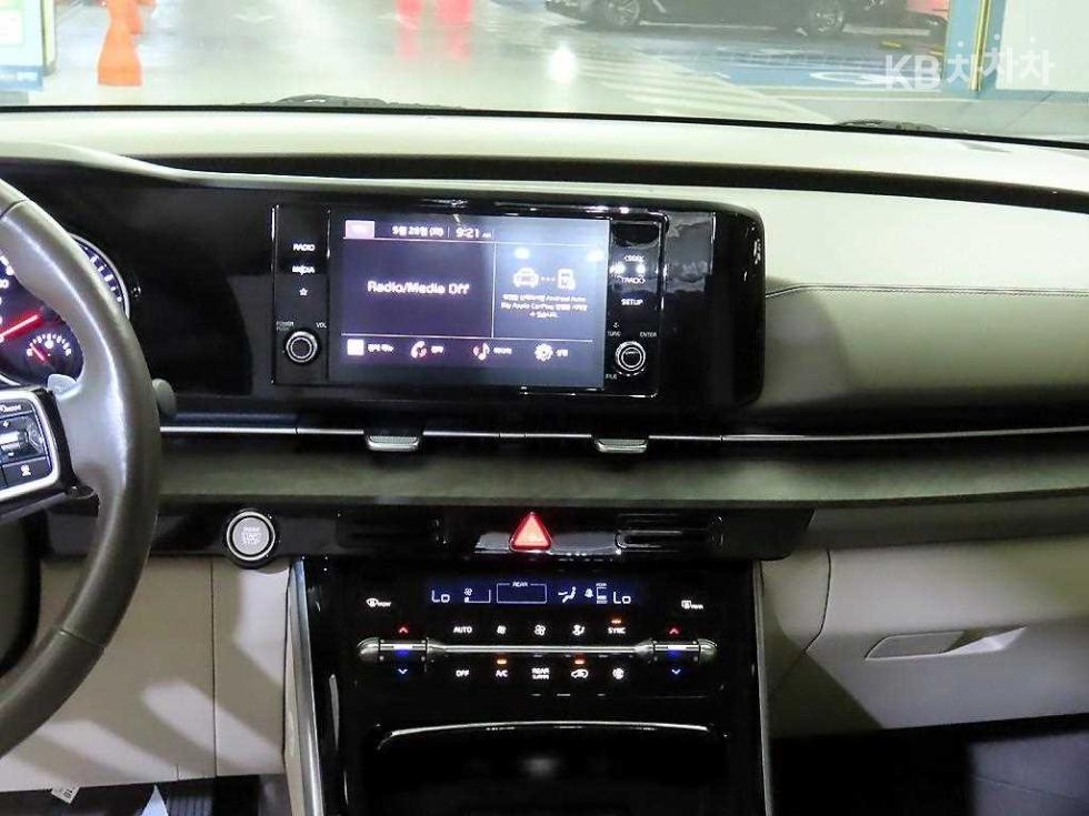 2022 - kia carnival