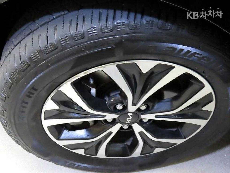 2022 - kia carnival