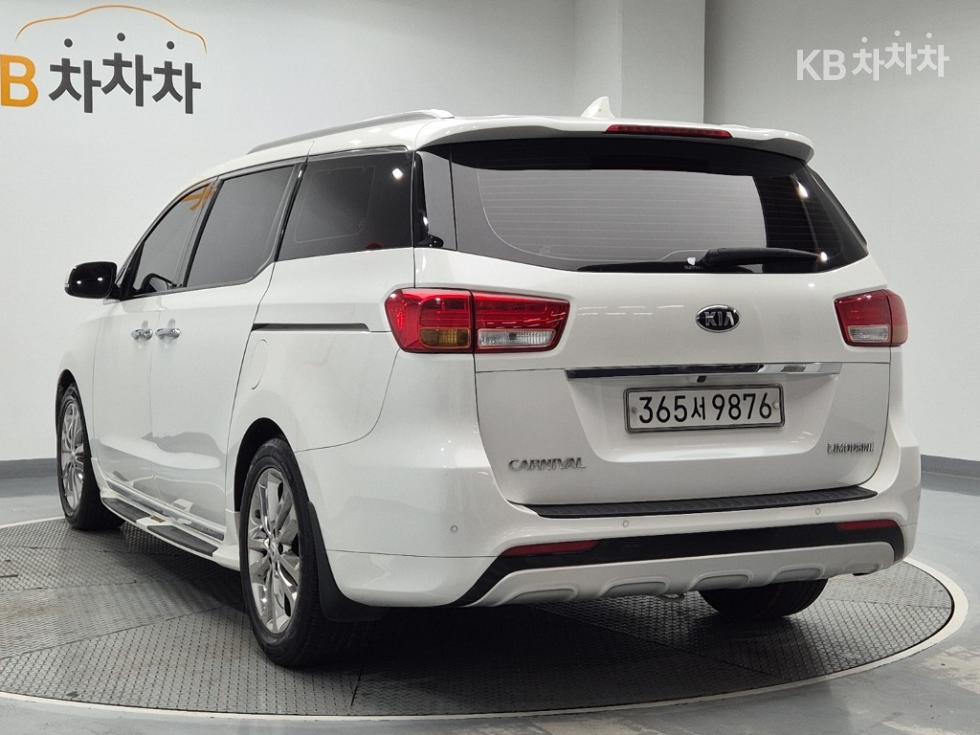 2016 - kia carnival