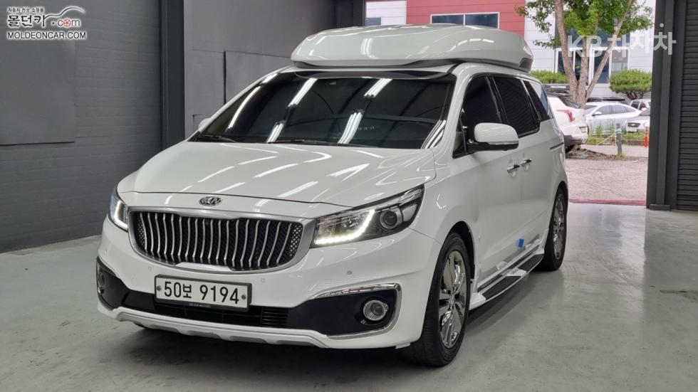 2018 Kia carnival 9-seater 2.2 diesel high limousine Noblesse
