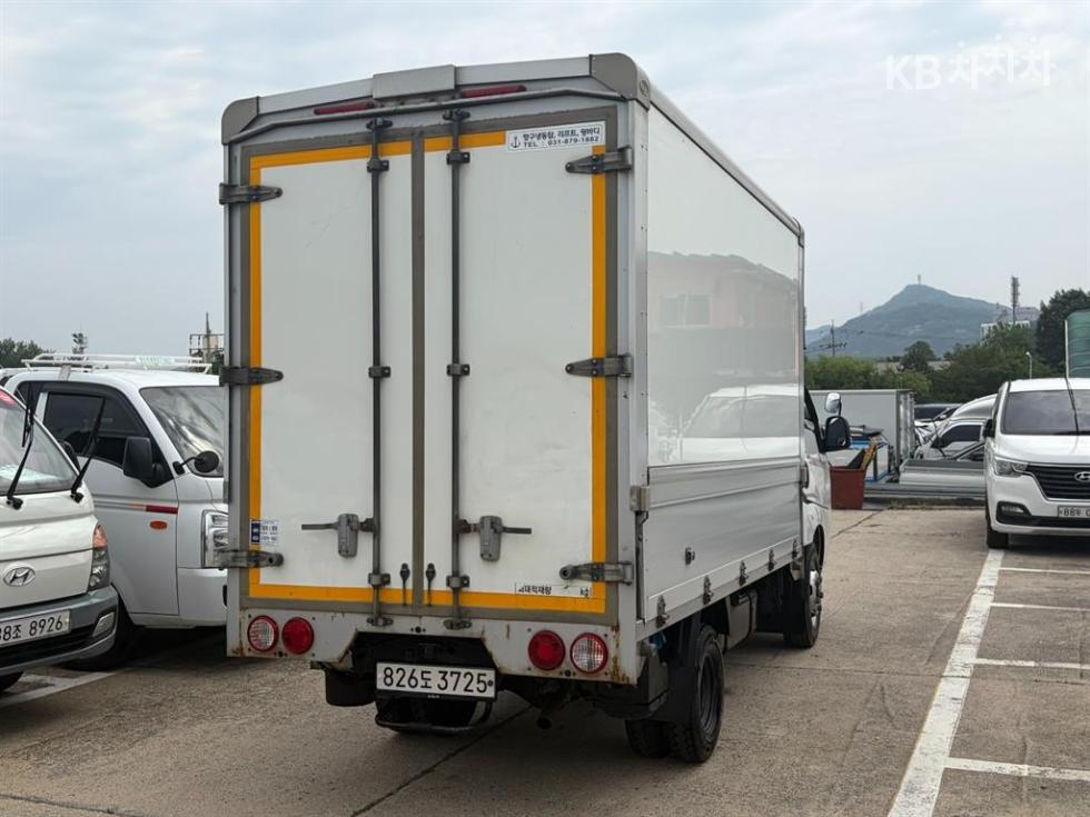 2022 - kia bongo iii