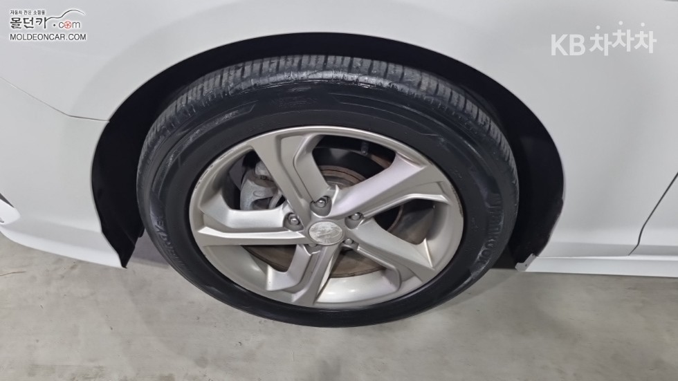 Hyundai Sonata — miniaturë 18