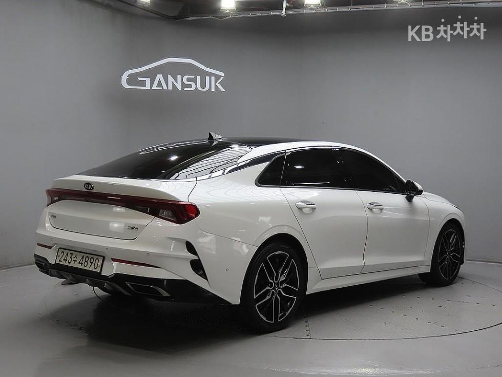 2020 - kia k5