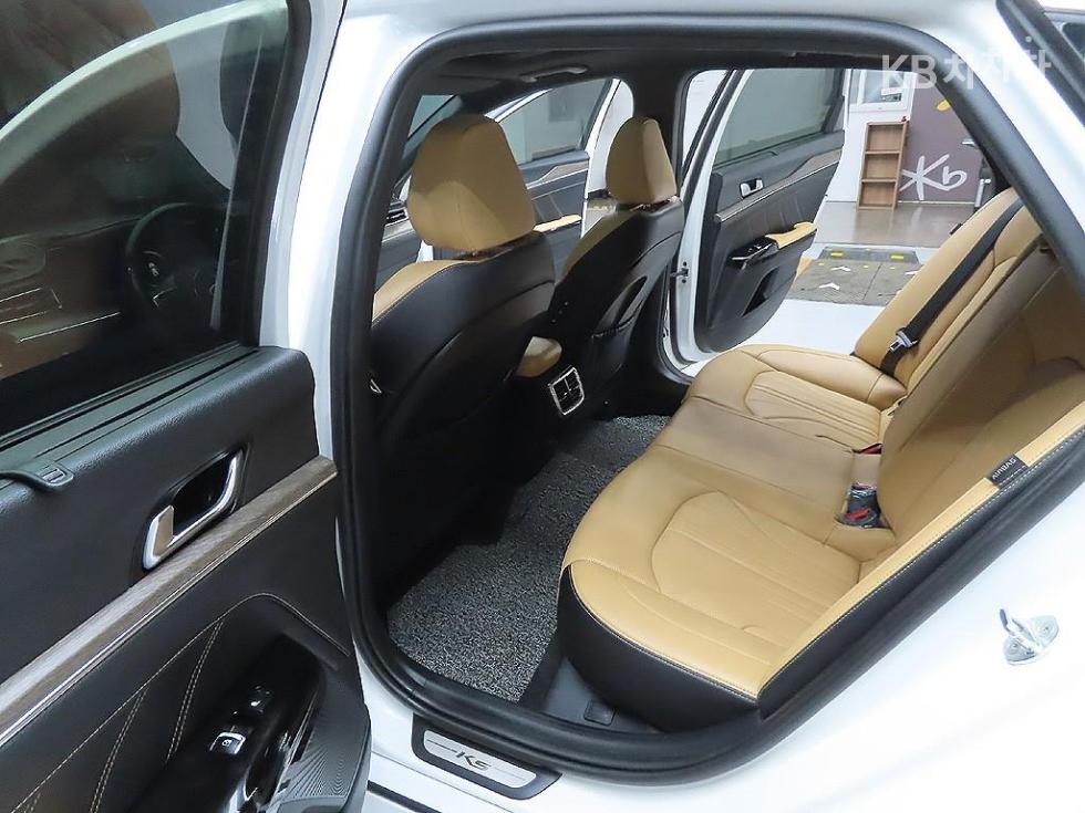 2020 - kia k5