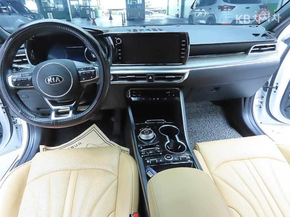 2020 - kia k5