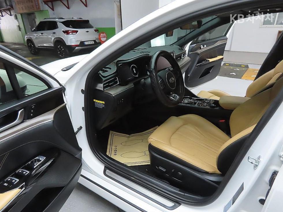 2020 - kia k5