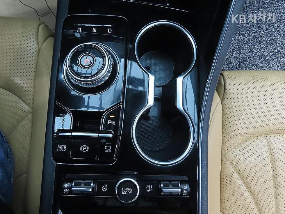 2020 - kia k5
