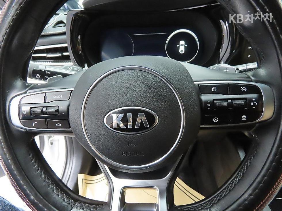 2020 - kia k5