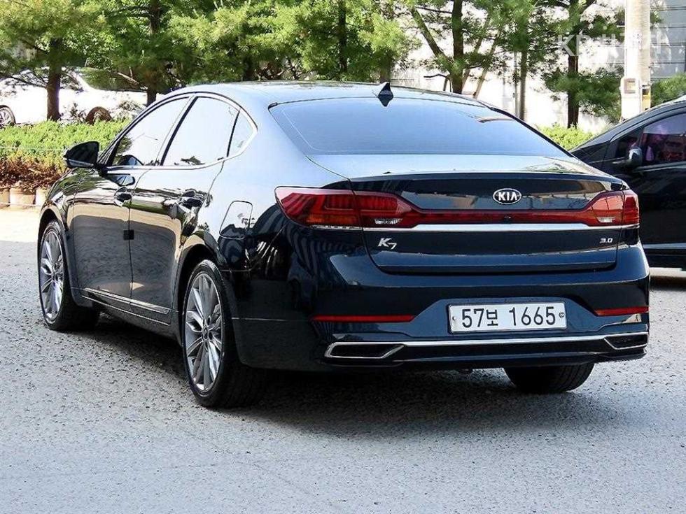 2020 - kia k7