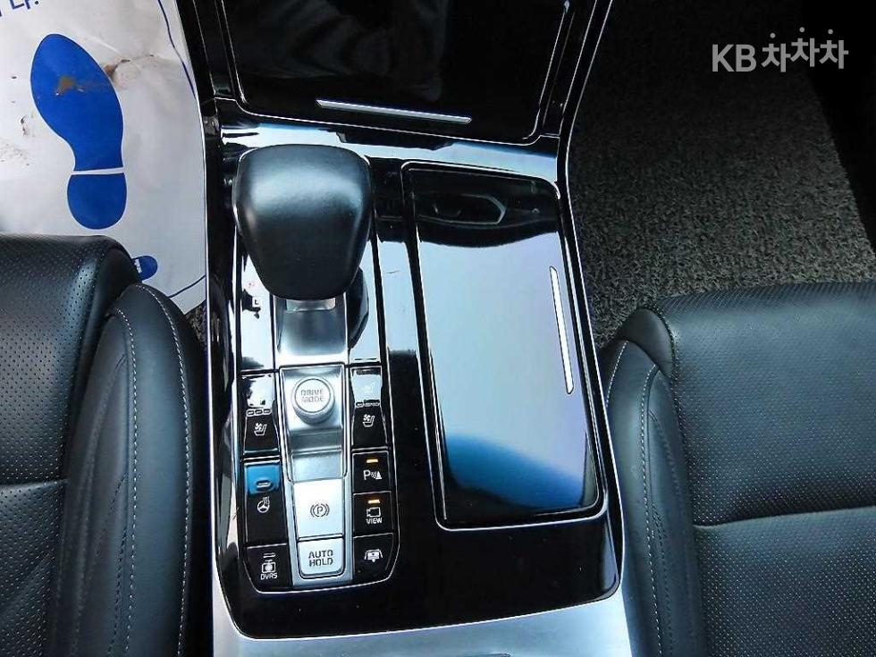 2020 - kia k7