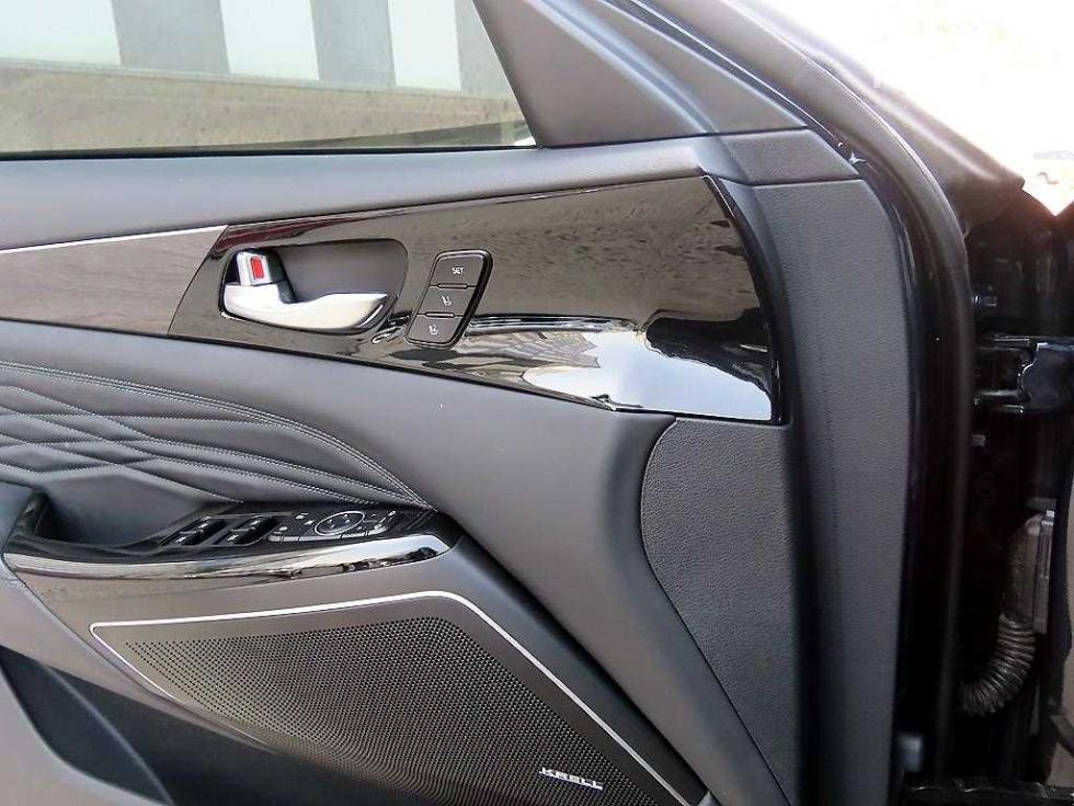 2020 - kia k7